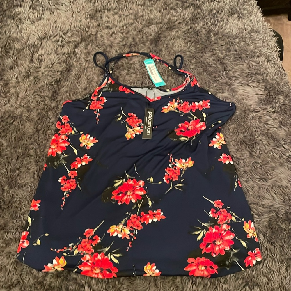 Women’s floral tank